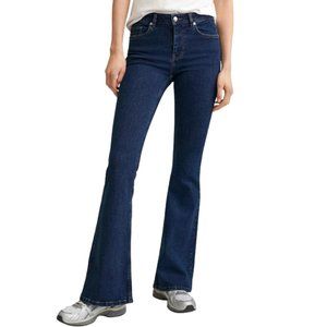 MNG (MANGO) MID-RISE FLARE JEANS